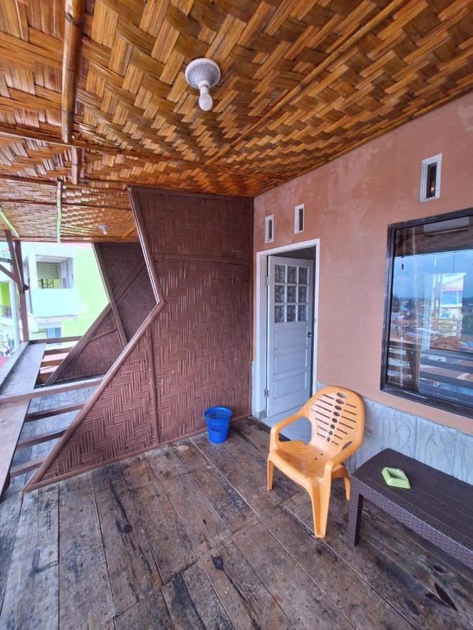 Ron'S Guest House Berastagi Backpacker Rooms Екстериор снимка